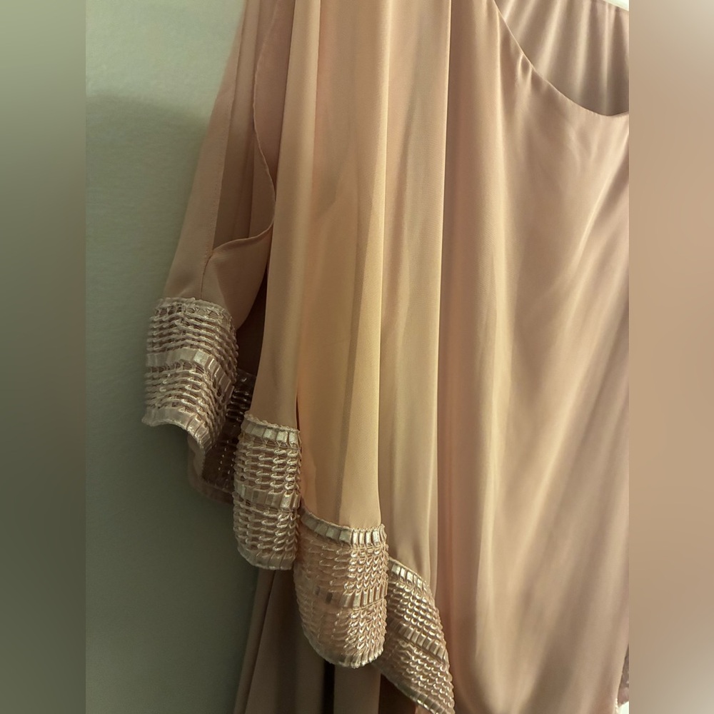 SLNY Coral Overlay Dress | Size 18 | Beaded Trim Cape Sleeve Dress | Elegant - Picture 3 of 6